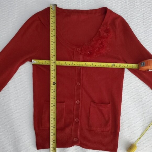Super Chic Vintage 90s Knit Red Cardigan With Pockets/Flower Broach - Picture 11 of 15